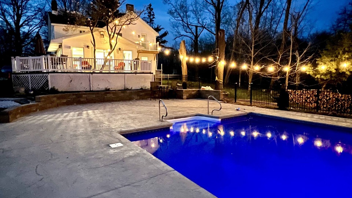 Pine Bush House | Beautiful country house with game room