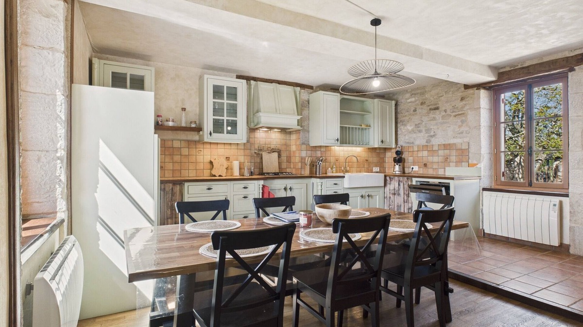 Gabillou House | Beautiful country house for 8 with swimming pool