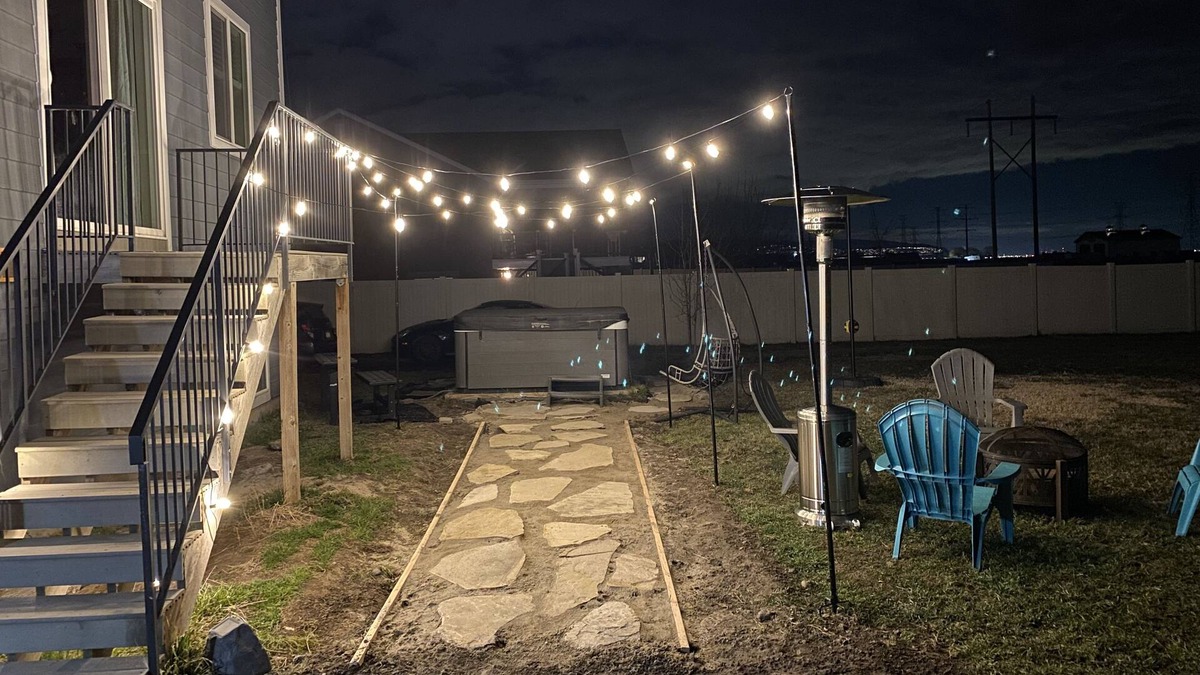 Kaysville House | Beautiful county home perfectly located: Skiing, amusement parks, hiking & more!