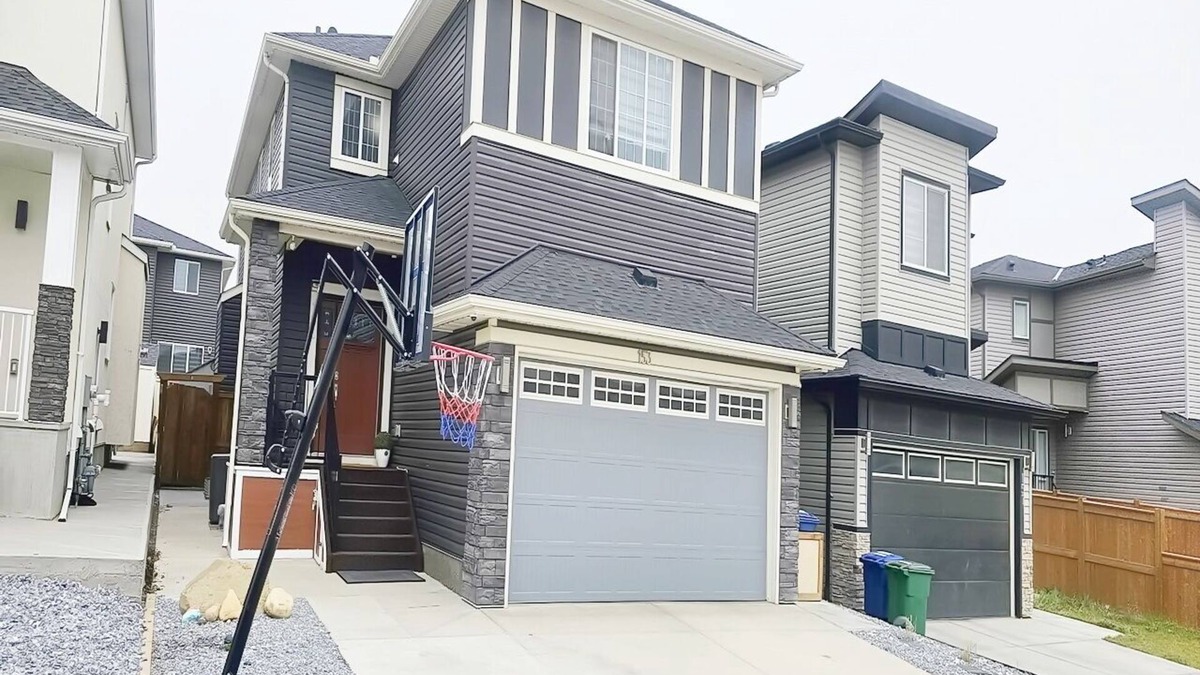 Airdrie Apartment | Beautiful, cozy and comfy suite.