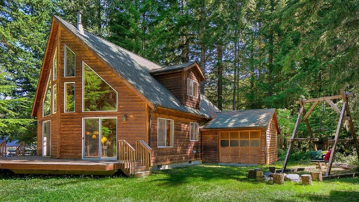 Enumclaw Cabin | Beautiful Crystal Mountain Chalet/Cabin With Spa