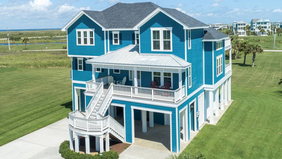 Red Fish Cove House | Beautiful Custom Home with Spectacular Views of Gulf and Bay