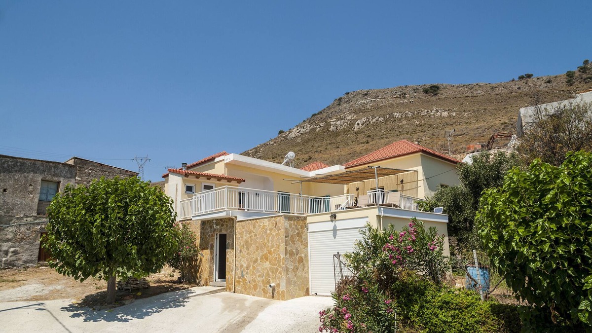 Kolymbari Cottage | Beautiful detached house in the mountains in Astrikas
