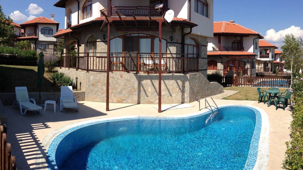 Aheloy Villa | BEAUTIFUL DETACHED VILLA WITH PRIVATE SWIMMING POOL, BULGARIA