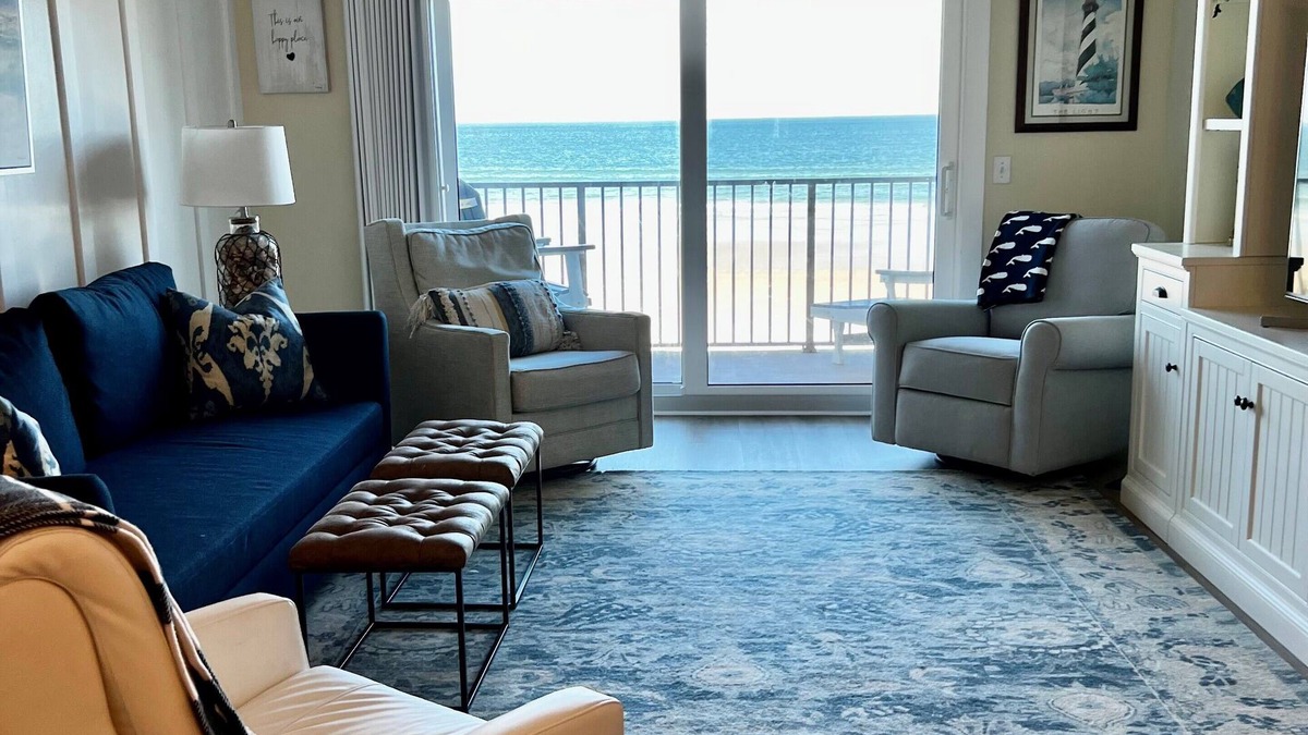 Crescent Beach Condo | Beautiful Direct Oceanfront 2 bed 2.5 bath Townhouse- Summerhouse 162