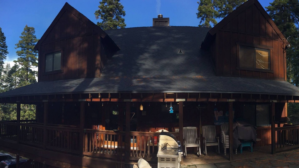 Truckee House | Beautiful Donner Lake Home