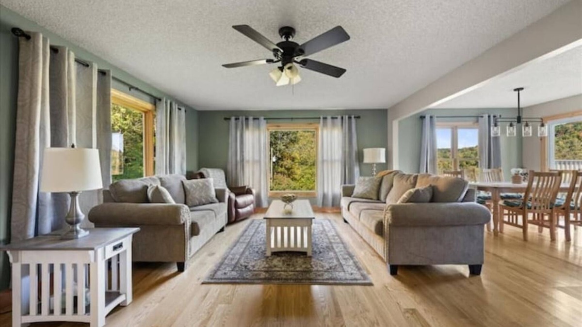 La Farge House | Beautiful driftless area home next to snowmobile trail!