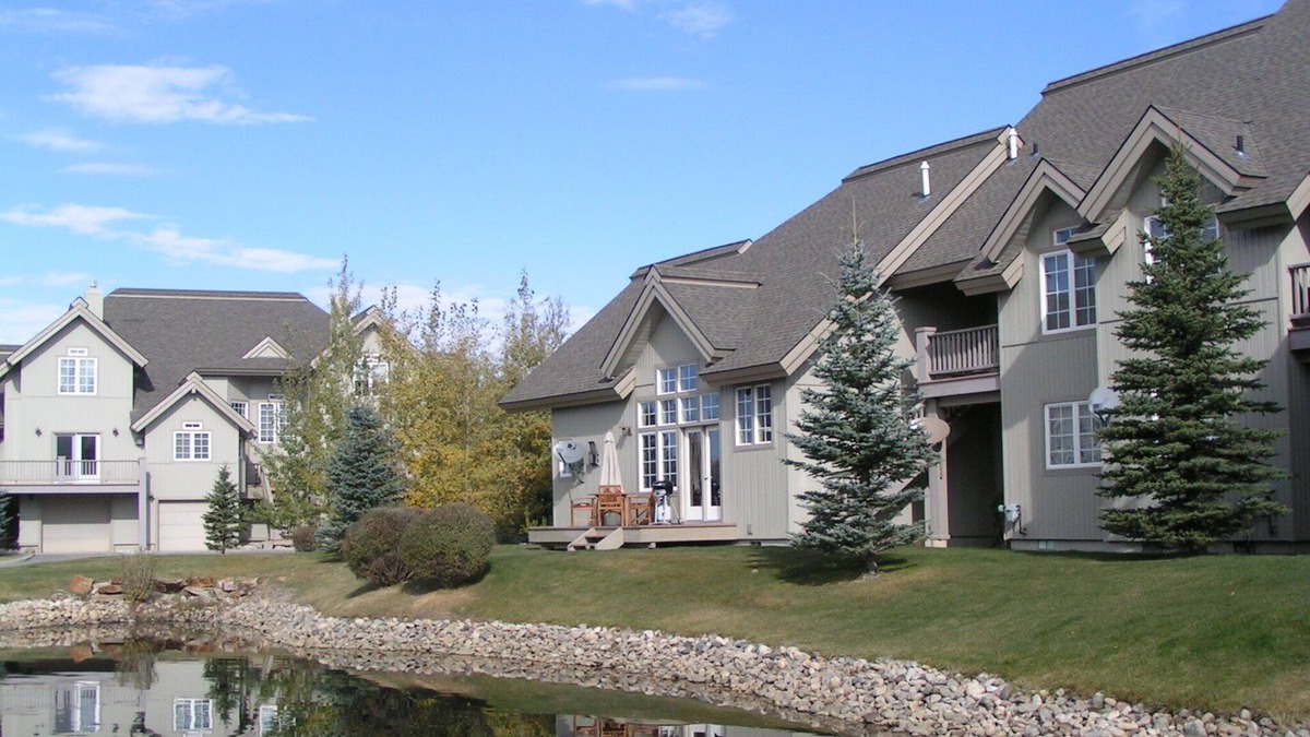 Driggs House | BEAUTIFUL DRIGGS TOWNHOME w/Garage off Ski Hill Rd to Grand Targhee Ski Resort