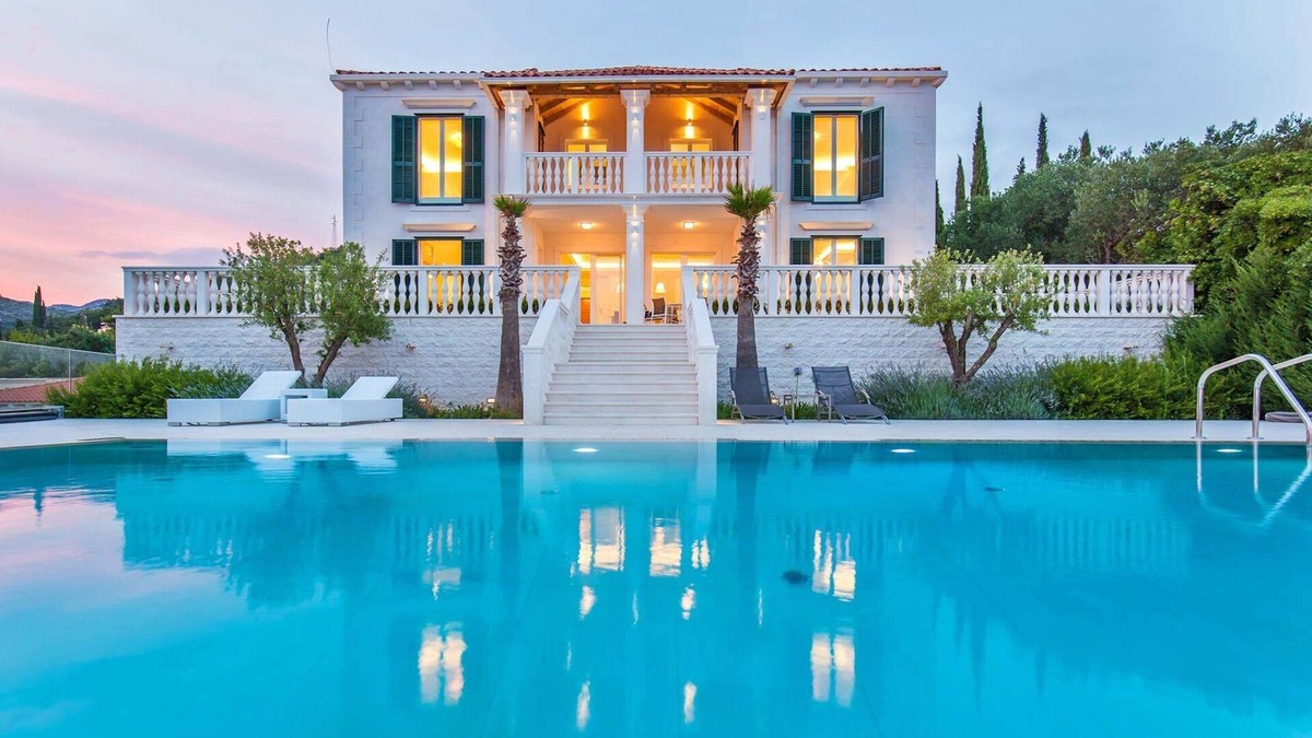 Orasac Villa | Beautiful Dubrovnik Villa | 5 Bedrooms | Villa Gold Dubrovnik | Stylish.