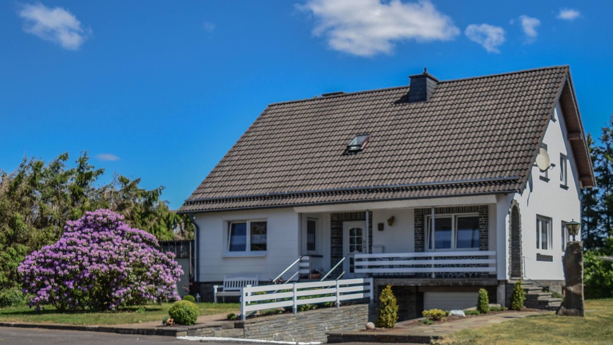 Hellenthal House | Beautiful Eifel vacation home with garden and barbecue area