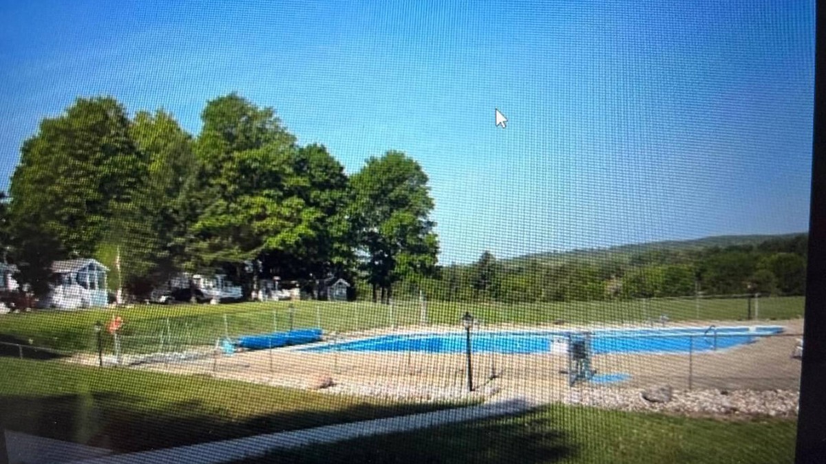 Alanson RV Rental | Beautiful El Rancho Alanson RV PARK " LOT 40" for rent.