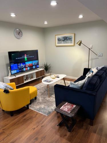 Regional District of Nanaimo Apartment | Beautiful Entire 2 Bedroom Suite