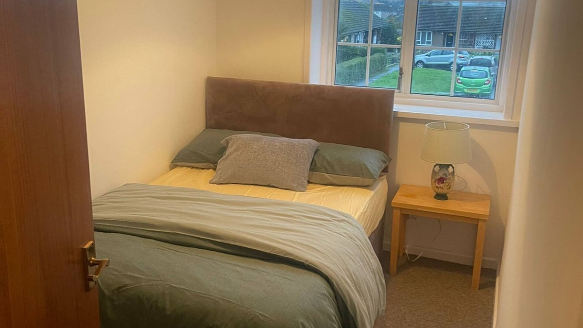Kidderminster House | Beautiful entire Family home, sleeps 6/7 guests, child friendly location