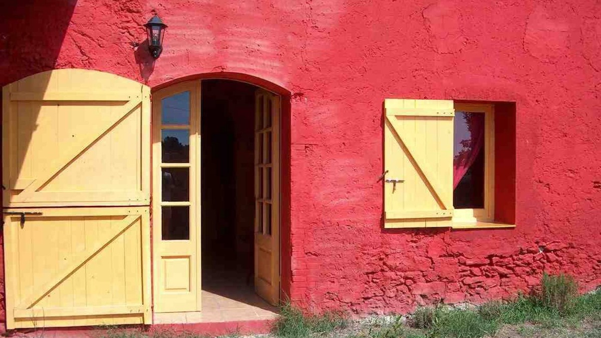 Banyeres del Penedes Cottage | Beautiful house for 5 people with garden.
