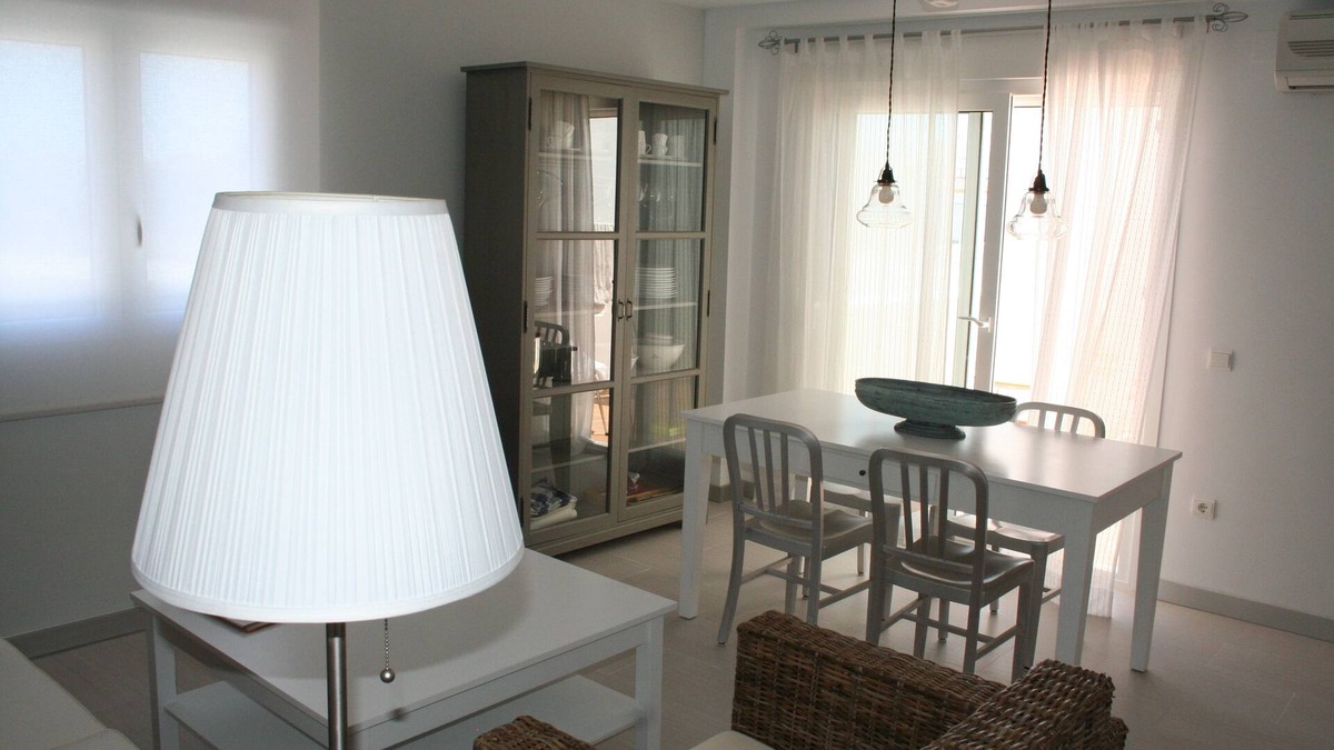 Conil de la Frontera City Center Apartment | Beautiful 2 bedroom apart, near beach, a. a., parking, elevator, VFT/CA/04787