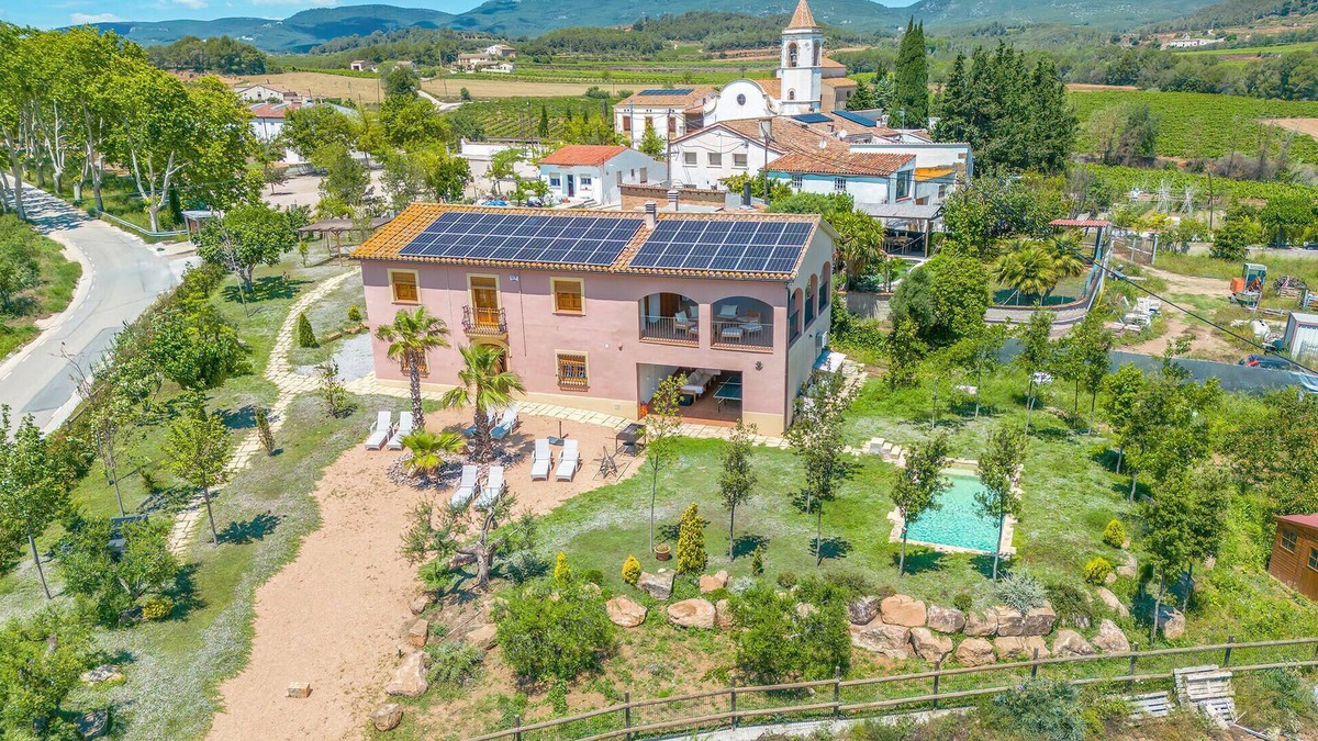 Font-Rubi House | Beautiful home in Guardiola de Fontrubí