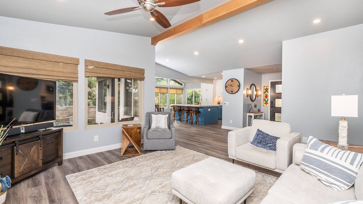 North Broadway House | Beautiful Escondido Getaway/Sleeps 6