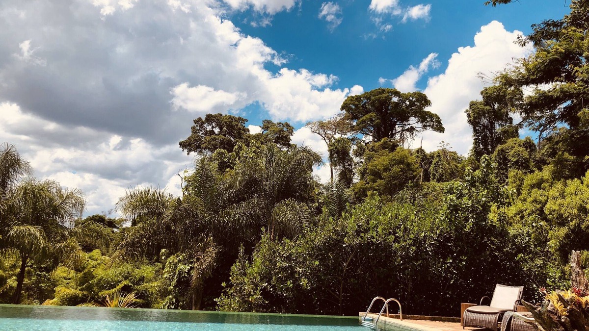 Sousas Cottage | Beautiful estate with swimming pool, tennis court, sauna, gardens, lakes and native forest