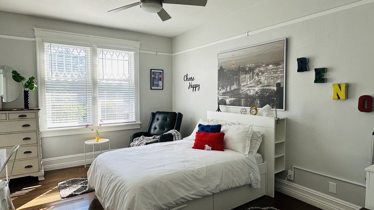 Midtown Apartment | Beautiful Extended Stay Professional/Travel Nurse Studio - Midtown