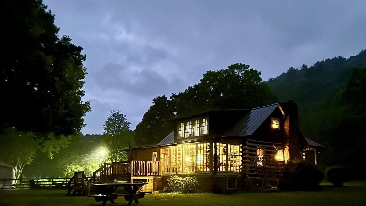 Kegley Other | Beautiful fall foilage is here! Off I-77, historic log cabin w antiques/wifi