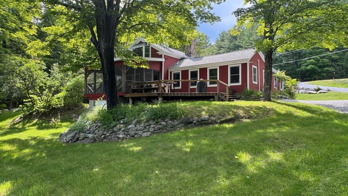 Hadley Other | Beautiful Fall Foliage; Classic Adirondack Lakefront Cottage; 210 Private Acres