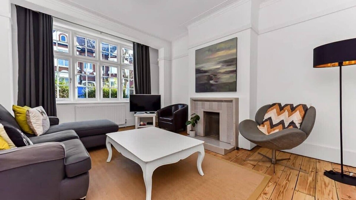Thurlow Park House | Beautiful Family Victorian Home