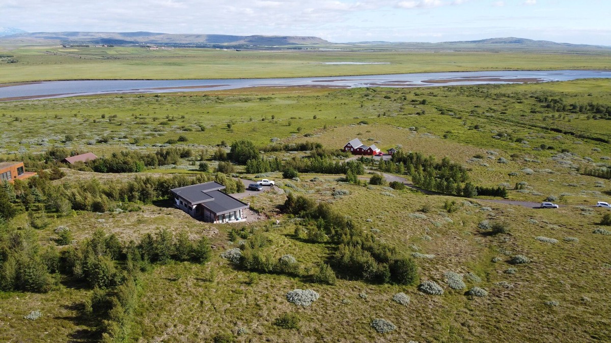 Reykholt House | Beautiful family house w/hot tub in Golden Circle area