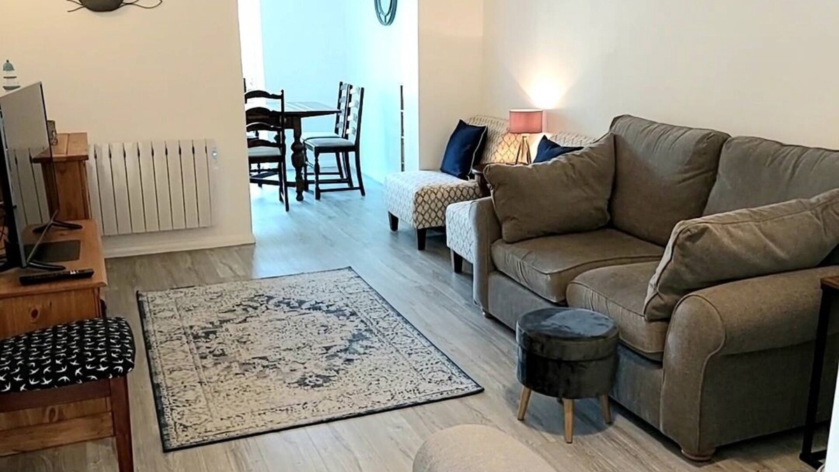 Crafthole House | Beautiful family sized holiday home 1 minute from the beach