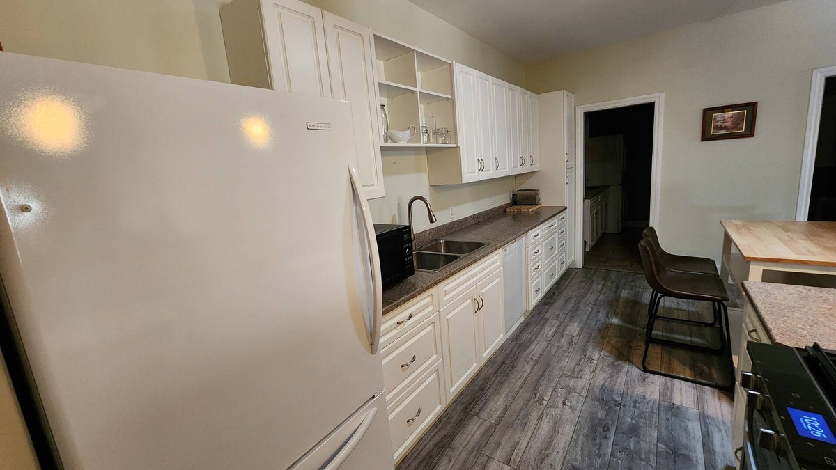Okanagan-Similkameen Condo | Beautiful Farm based condo nestled in the heart of the similkameen.