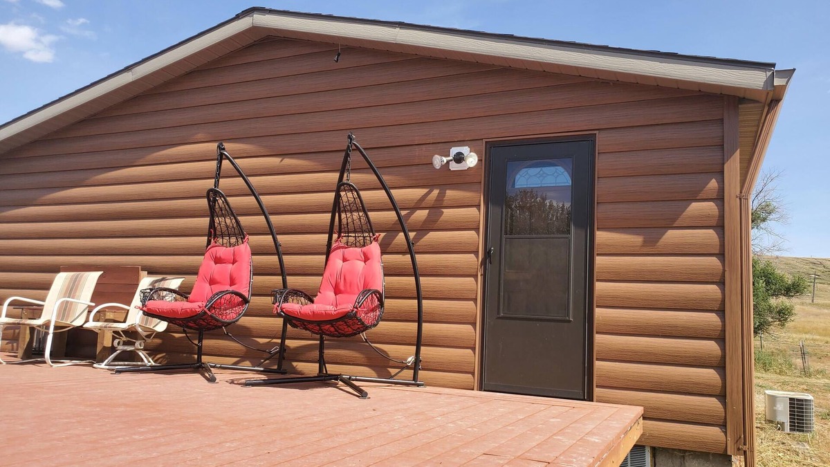Roosevelt County House | Beautiful farm home close to hunting, fishing and hiking