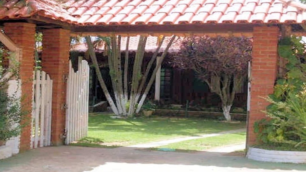 Itu House | BEAUTIFUL FARM IN ITU