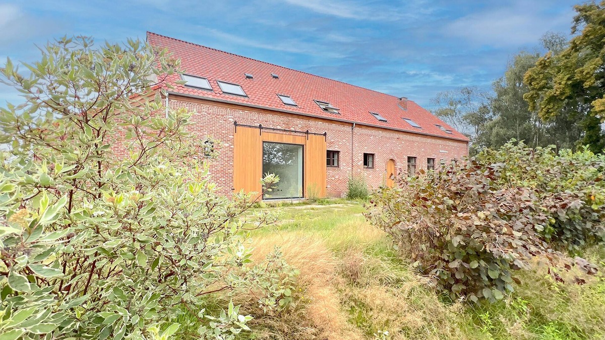 Turnhout House | Beautiful farmhouse for groups with indoor pool
