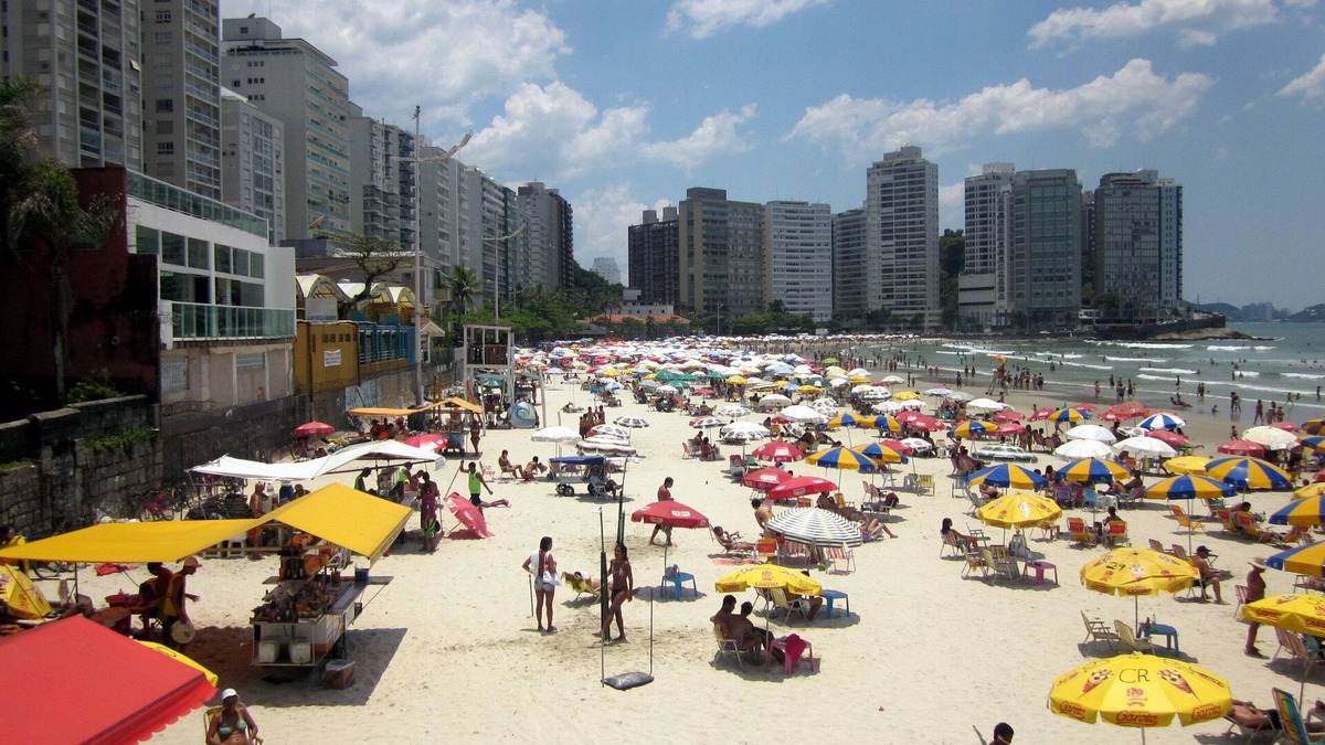 Jardim Vitoria Apartment | Beautiful fit cove-Guaruja with two bedrooms, one suite, two blocks from the beach