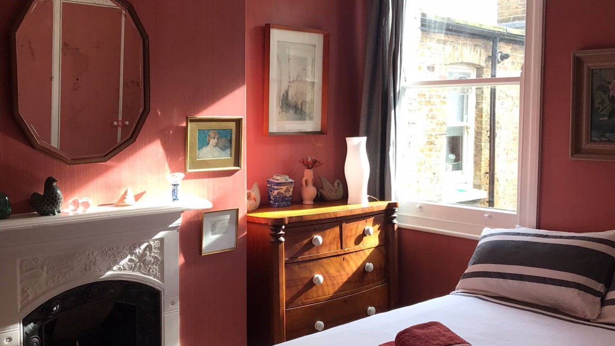 Chiswick Apartment | Beautiful flat by Turnham Green Terrace, Chiswick