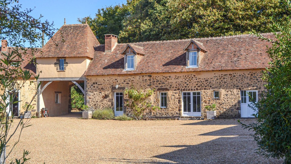 Domfront-en-Champagne House | Beautiful home in Domfront en Champagne