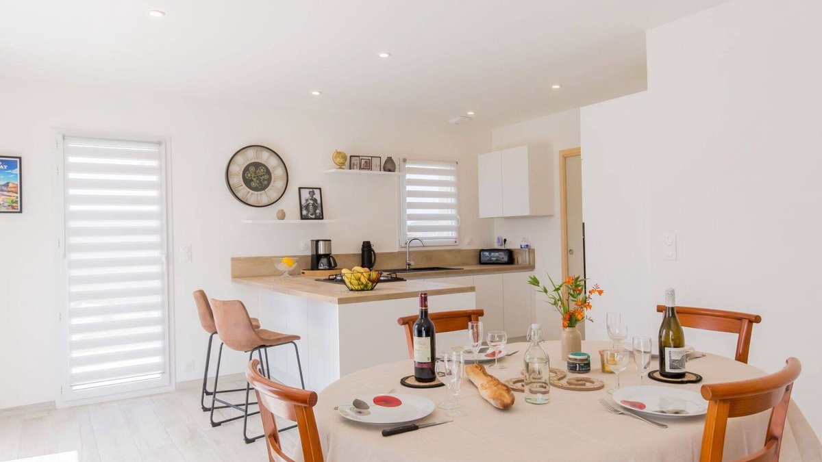 Saint-Jean-du-Doigt House | Beautiful private villa for 6 guests with WIFI, TV, terrace and parking