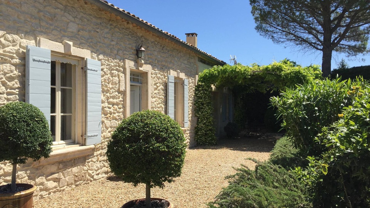 St.-Remy-de-Provence House | Beautiful Renovated Luxury Villa in St. Remy De Provence with pool and WIFI