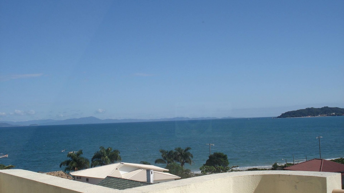 Cachoeira do Bom Jesus Apartment | Beautiful Furnished Penthouse Beautiful Ocean View-2 Dorm/1Suite-Garage-50m from the sea