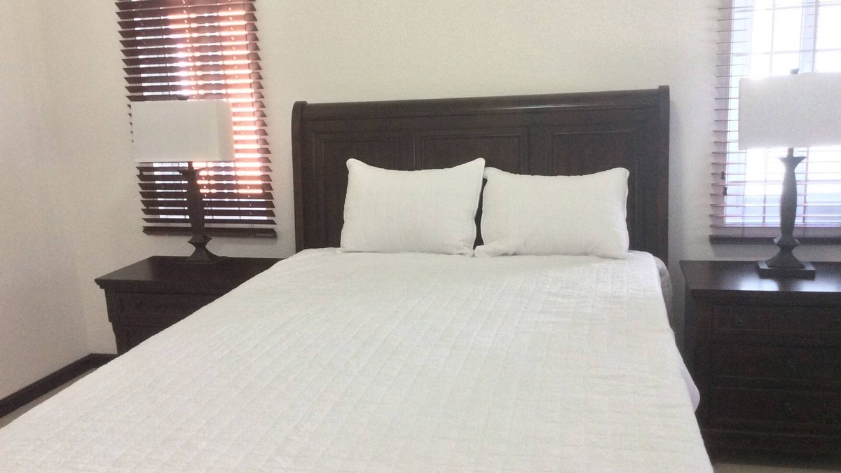 Gordon Town Apartment | Beautiful furnished apartment with all modern amenities