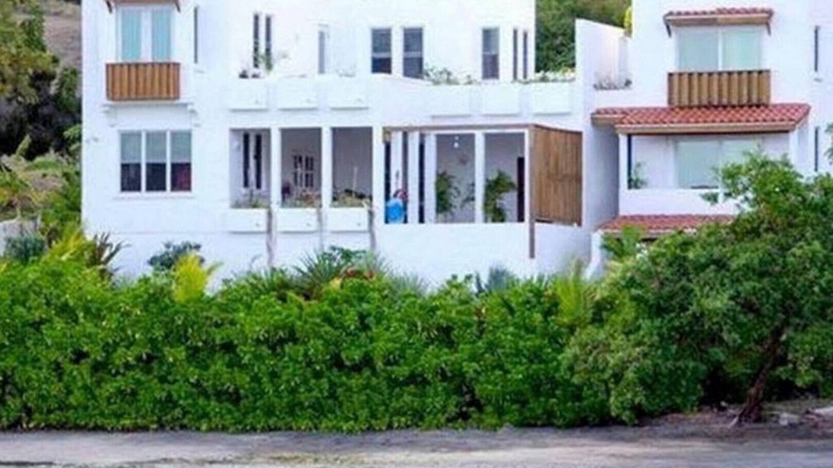 Calvigny Apartment | Beautiful garden studio apartment Egmont
