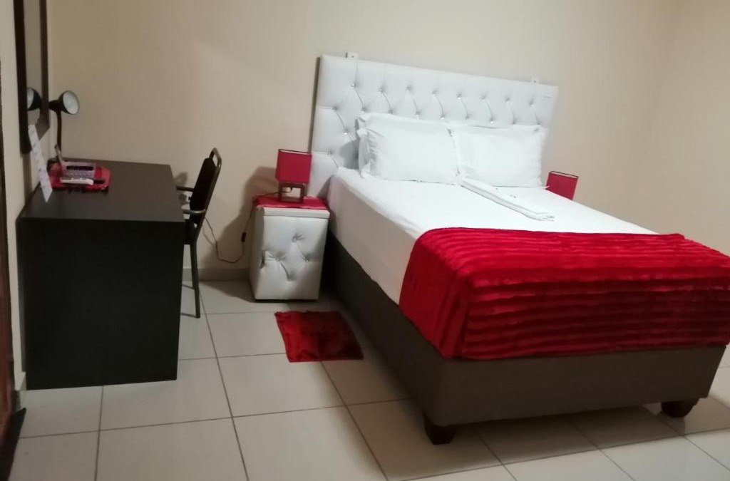 Palapye Bed & Breakfast | Beautiful Gate Guesthouse