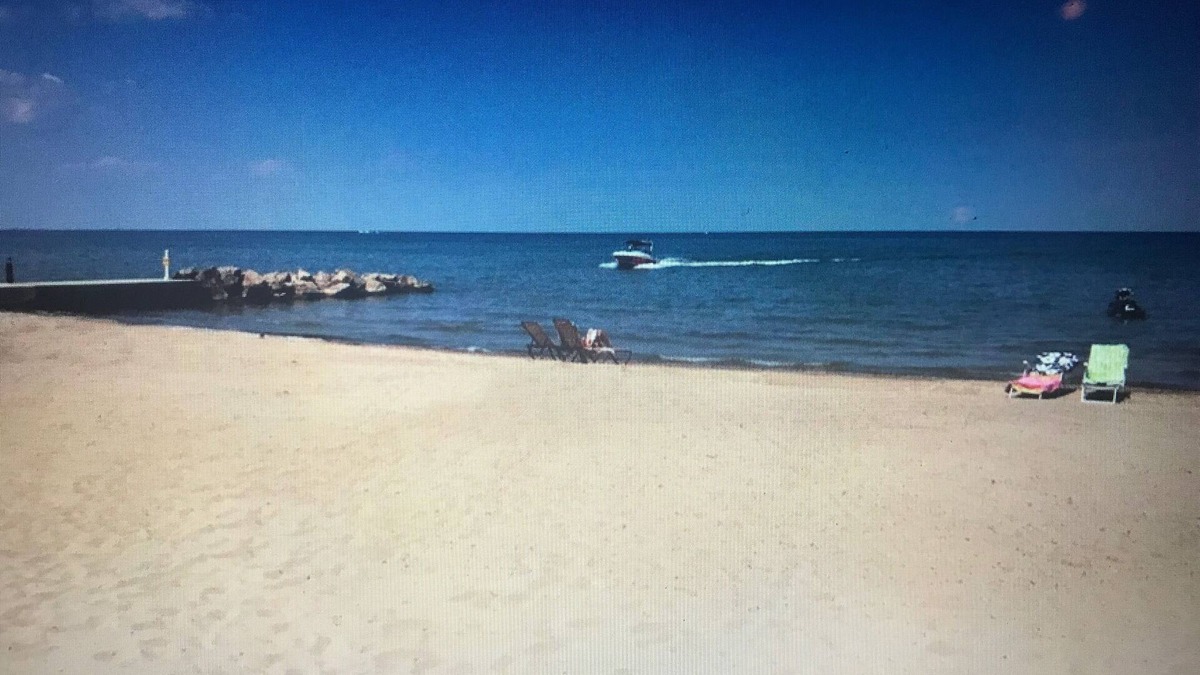 Vermilion House | Beautiful gated and private beach setting