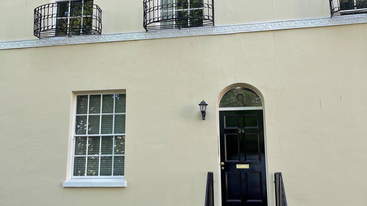 Gloucester Apartment | Beautiful Georgian Duplex