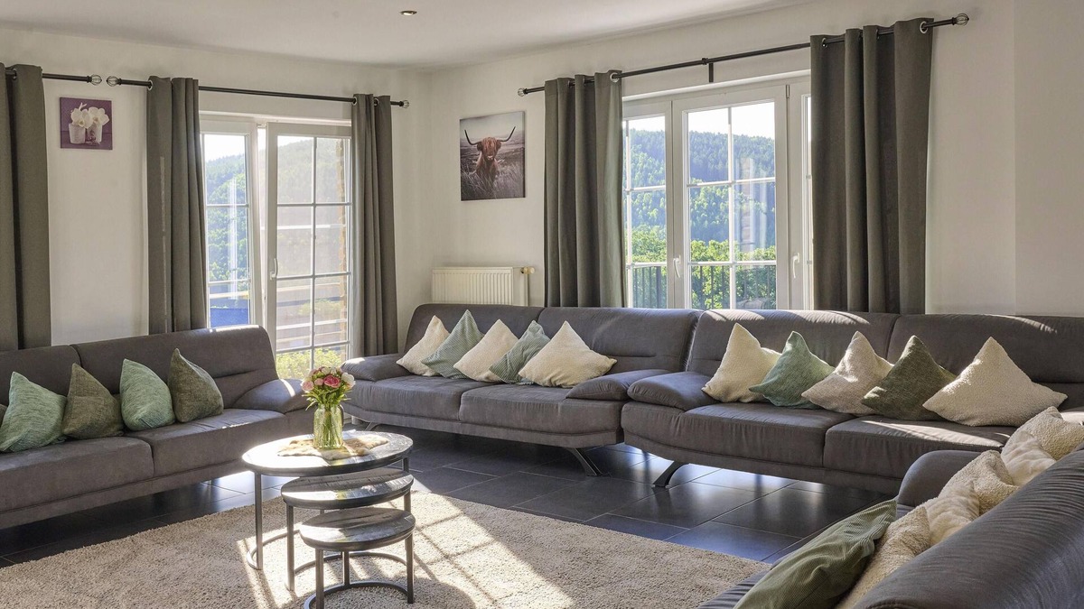 Trou de Bra House | Beautiful group home with huge garden