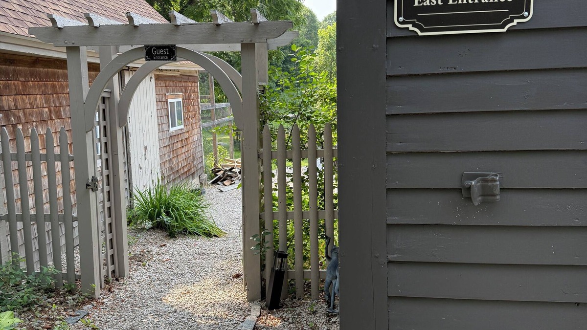 South Berwick House | Beautiful Guest House Nestled in Picturesque South Berwick