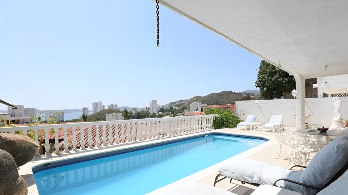 Lomas de Costa Azul House | Beautiful house with pool and view of the Bay