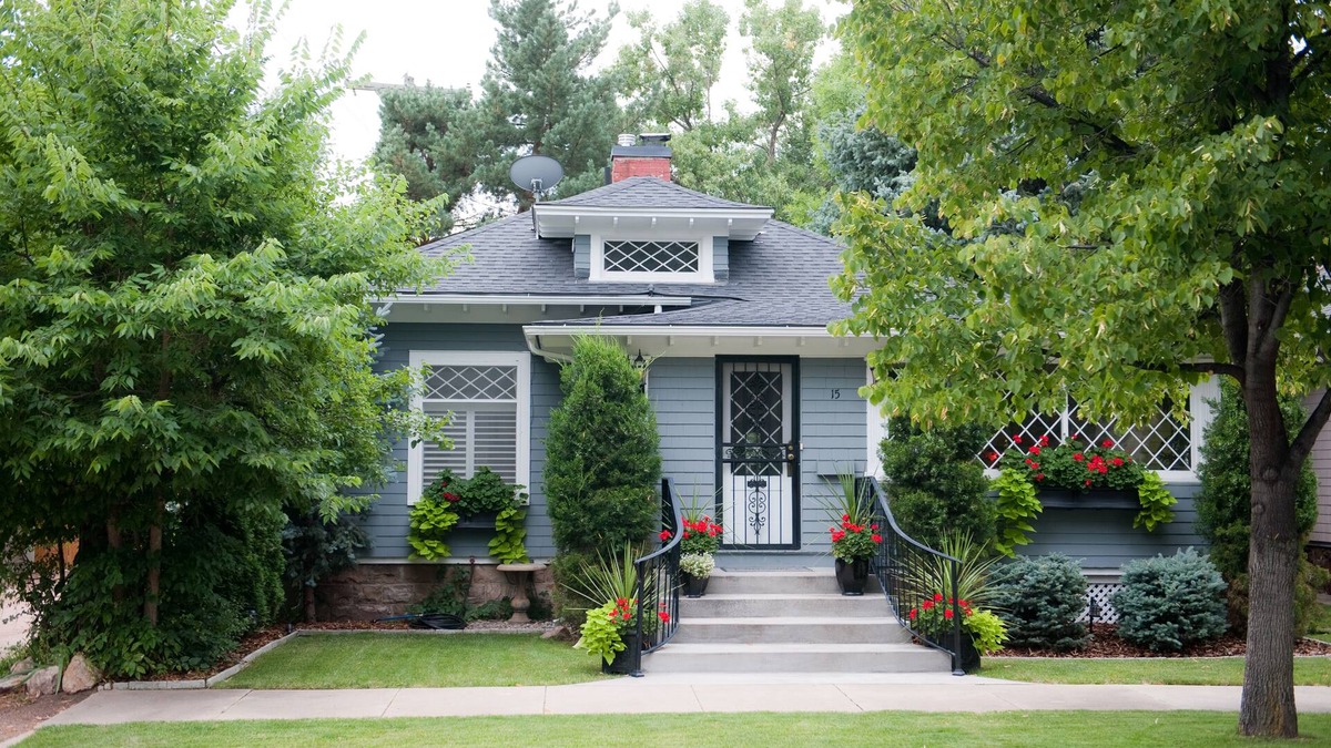 Old North End House | Beautiful Historic Old Northend Bungalow with amazing outdoor space