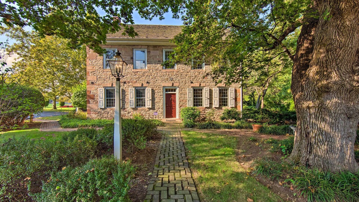 Ephrata House | Beautiful Historic House In Amish Country