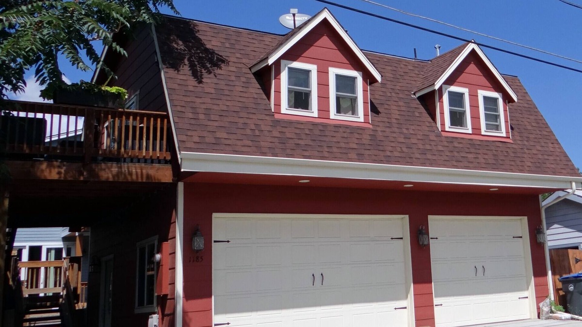 Golden Apartment | Beautiful Historic Neighborhood Carriage House Located near Downtown Golden