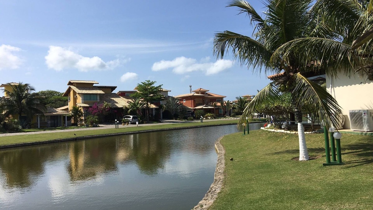 Praia Rasa House | Beautiful house in the best Manguinhos condo